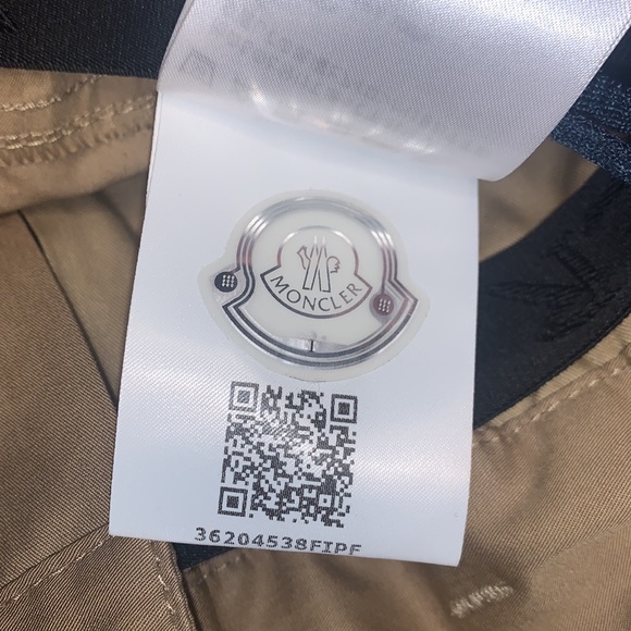 Moncler Paperbag Shorts - Picture 6 of 12